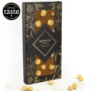 Hawaii vörös sóval és piemonti mogyoróval szórt karamellás csokoládé