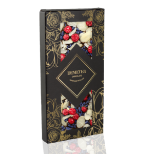 Étcsokoládé ibolyával, mandulával és pirosribizlivel