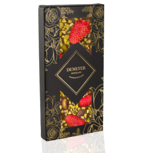 Tejcsokoládé eperrel és pisztáciával