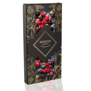 Fehércsokoládé ibolyával, piros és feketeribizlivel